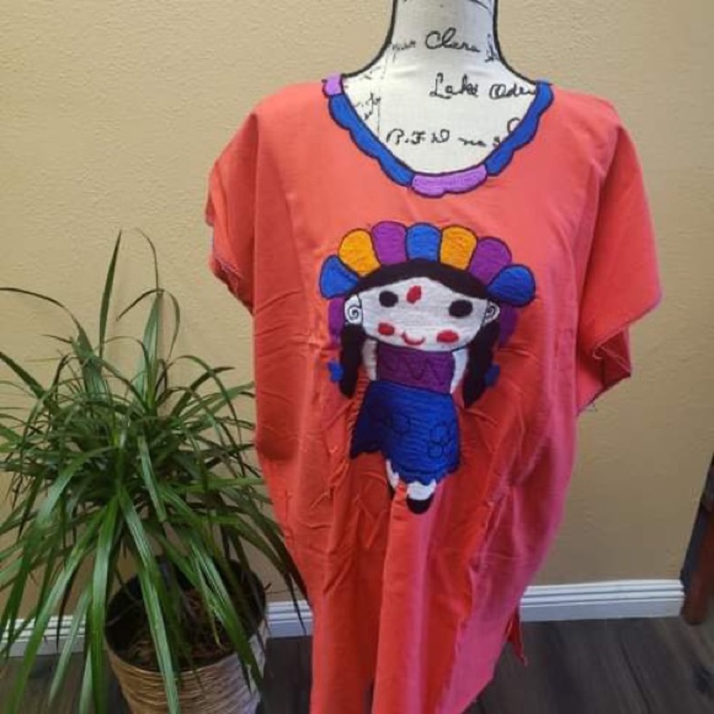 Tops - Picture 6 of 16